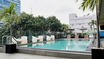 hilton garden inn bangkok silom