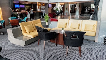 hilton garden inn bangkok silom