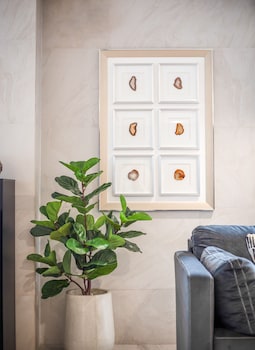 sam e hotel bangkok sathorn