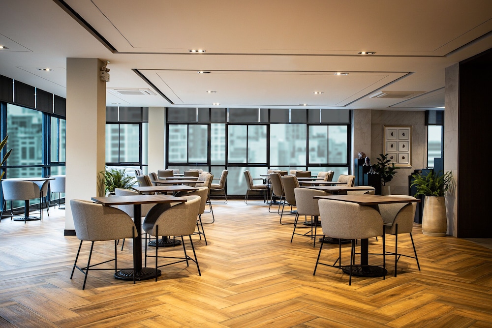 sam e hotel bangkok sathorn