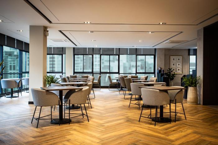 sam e hotel bangkok sathorn