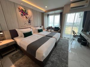 arni skye hotel