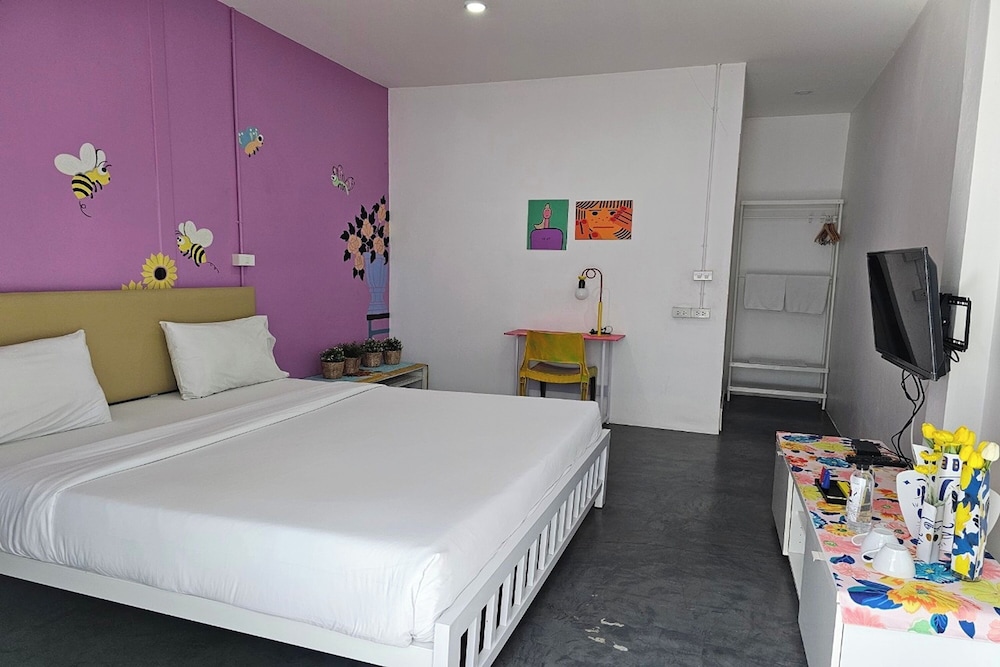bw thai art style hotel