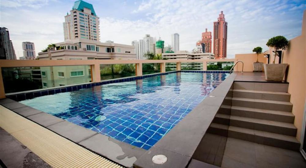 aspira suites sukhumvit 20