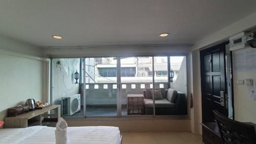 narastay phrom phong