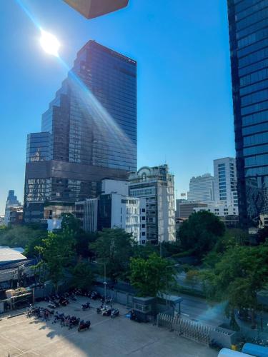 silom dynasty hostel