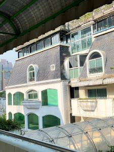 silom dynasty hostel