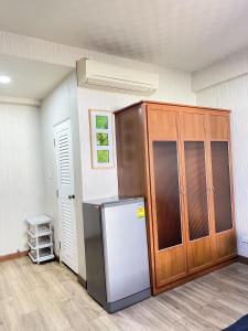 silom dynasty hostel