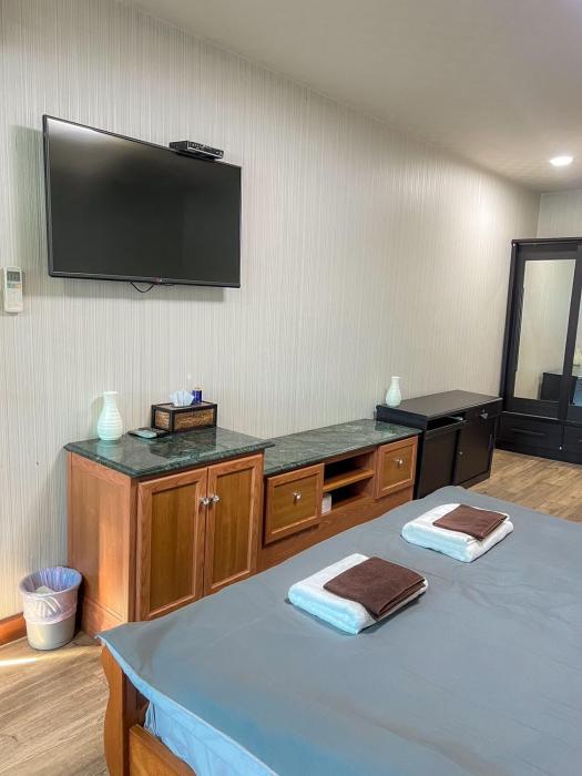 silom dynasty hostel