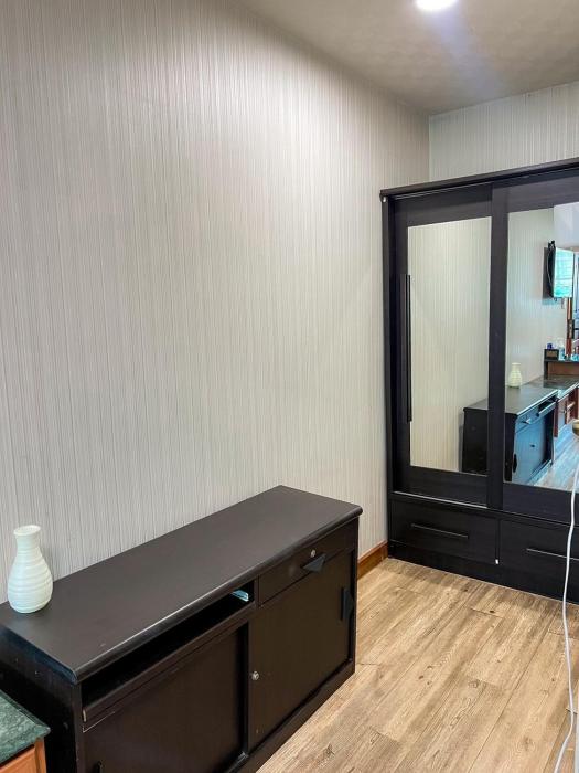 silom dynasty hostel