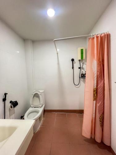 silom dynasty hostel