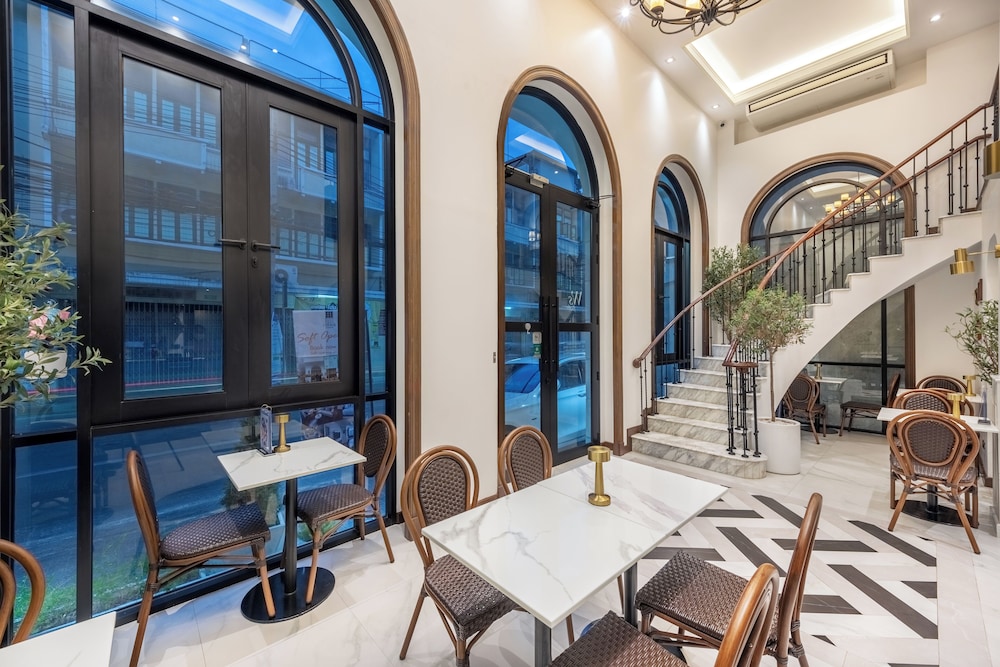 cherie bangkok boutique hotel