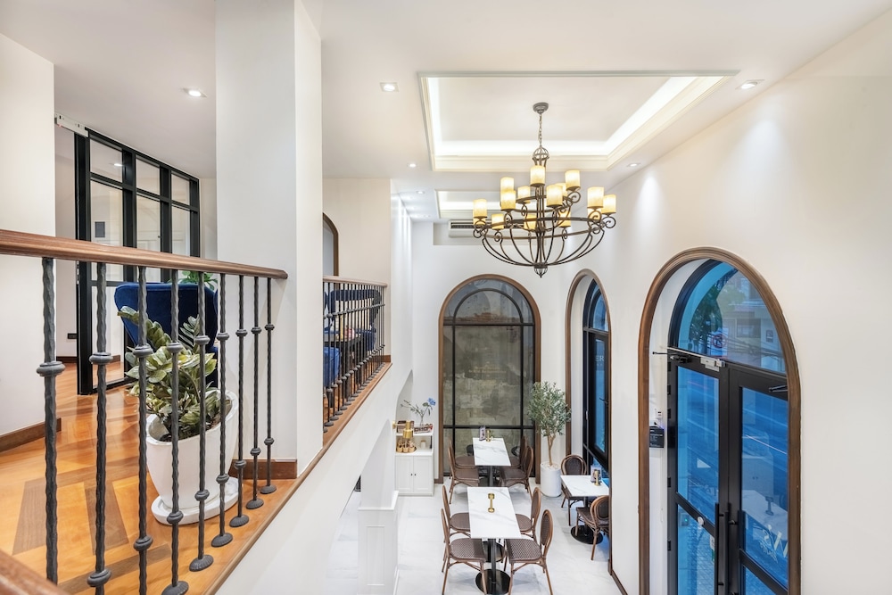 cherie bangkok boutique hotel