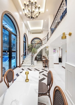 cherie bangkok boutique hotel