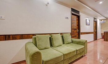 Hotel Bkc Mannat,,2 star