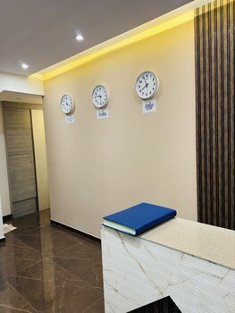 Hotel Amazing,,2 star