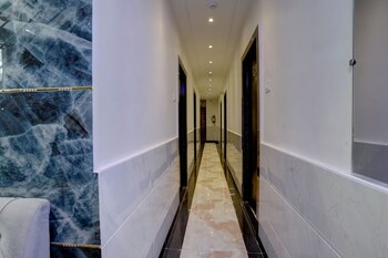 Hotel Golden Palace Residency,,3 star