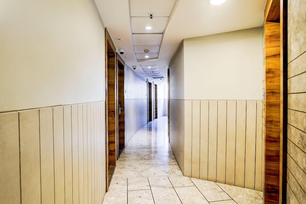 super townhouse vashi sector 28