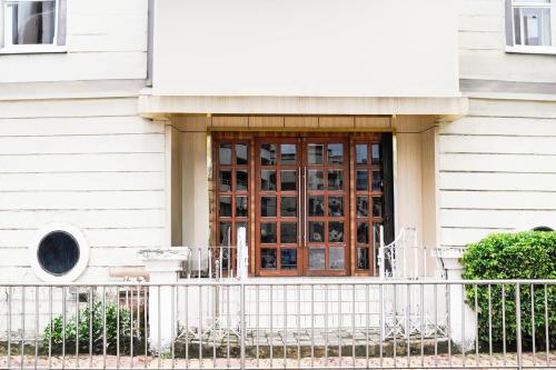 super townhouse vashi sector 28