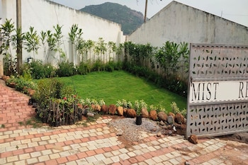 dundi mango mist resort