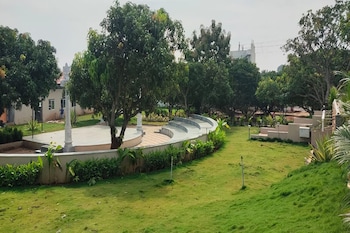 dundi mango mist resort