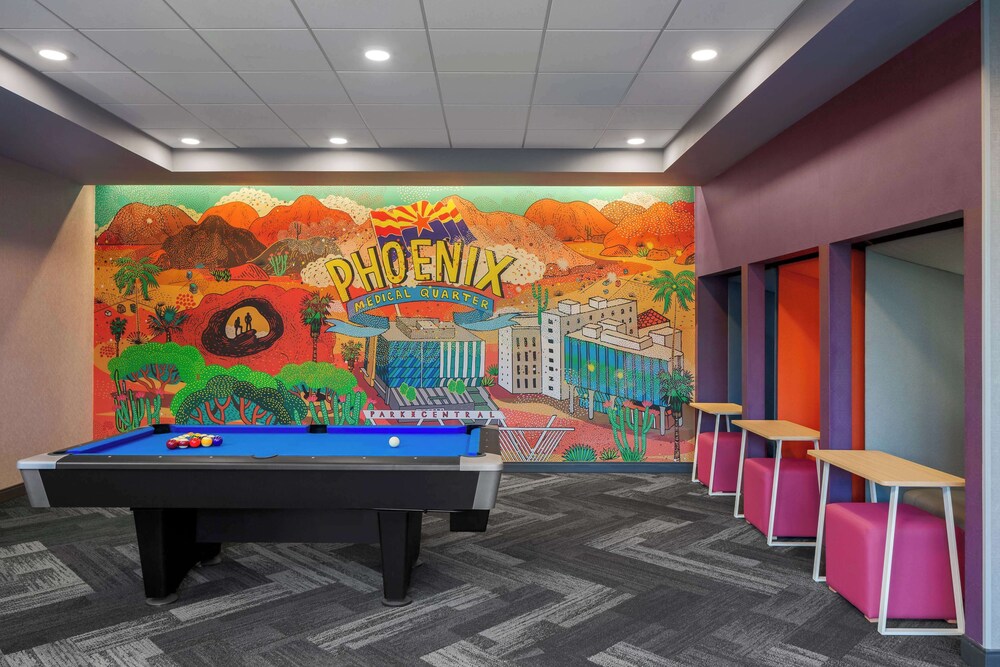 tru by hilton phoenix midtown