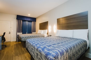 palace inn blue i 45 and college ave