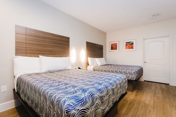 palace inn blue i 45 and college ave