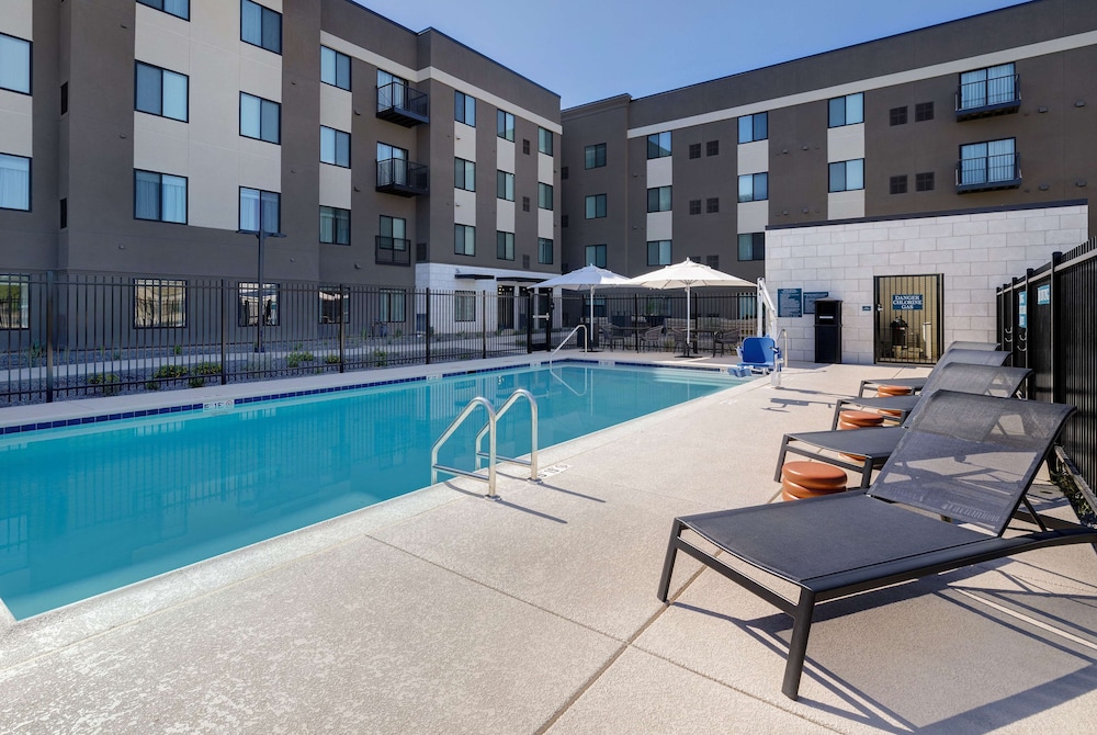 waterwalk extended stay by wyndham huntsville