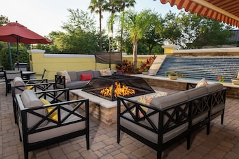 hampton inn and suites jacksonville deerwood park