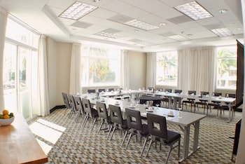 galleryone a doubletree suites by hilton hotel