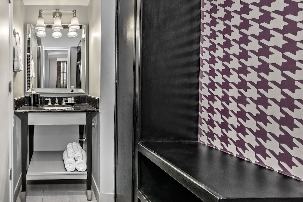 hotel indigo dallas downtown by ihg