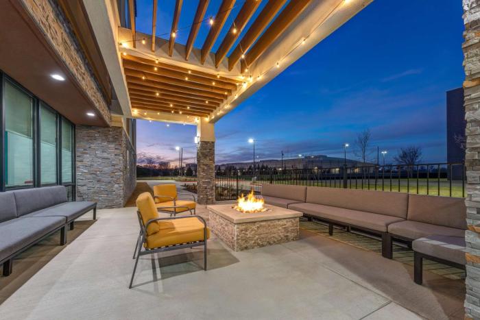 home2 suites dallas i 30 cockrell hill