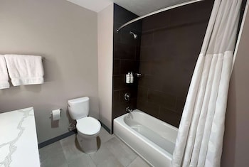 wingate by wyndham kingman