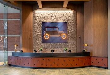 hollywood casino at greektown