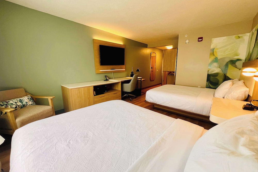 wyndham garden louisville east