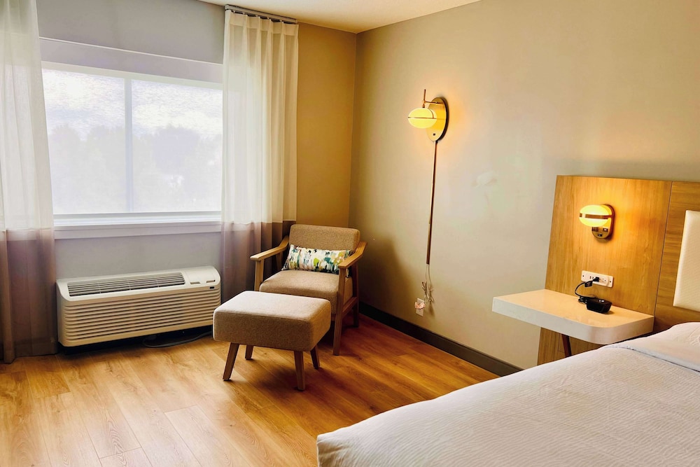 wyndham garden louisville east