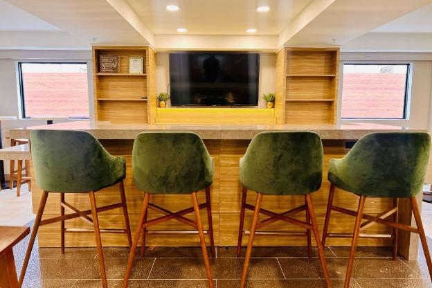 wyndham garden louisville east