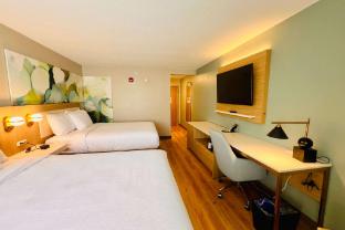 wyndham garden louisville east