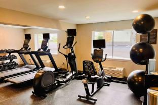 wyndham garden louisville east