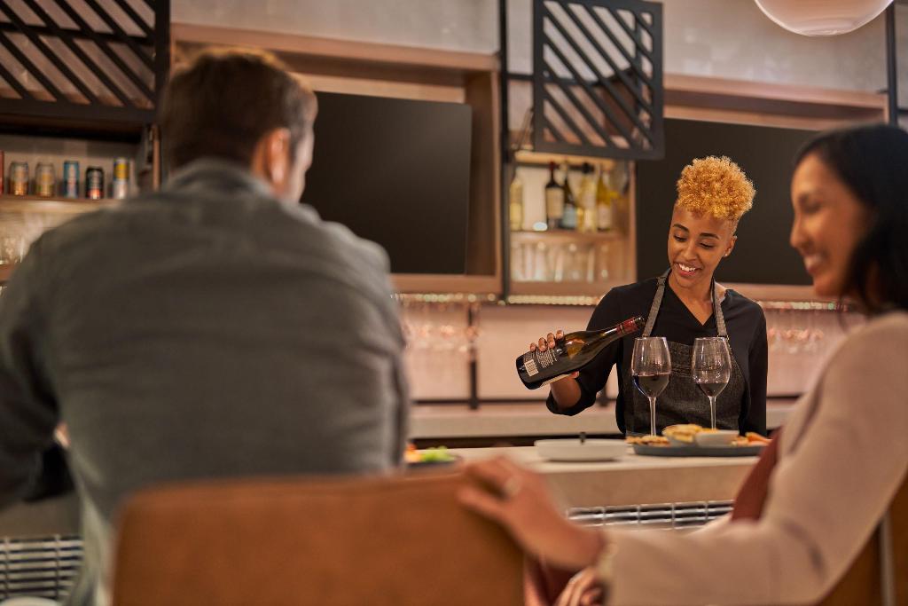 atwell suites kansas city airport an ihg hotel