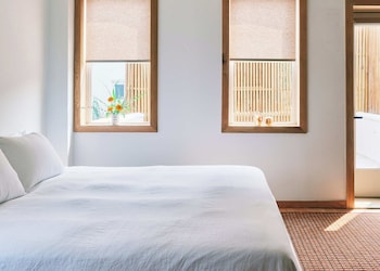 guesthouse by good neighbor