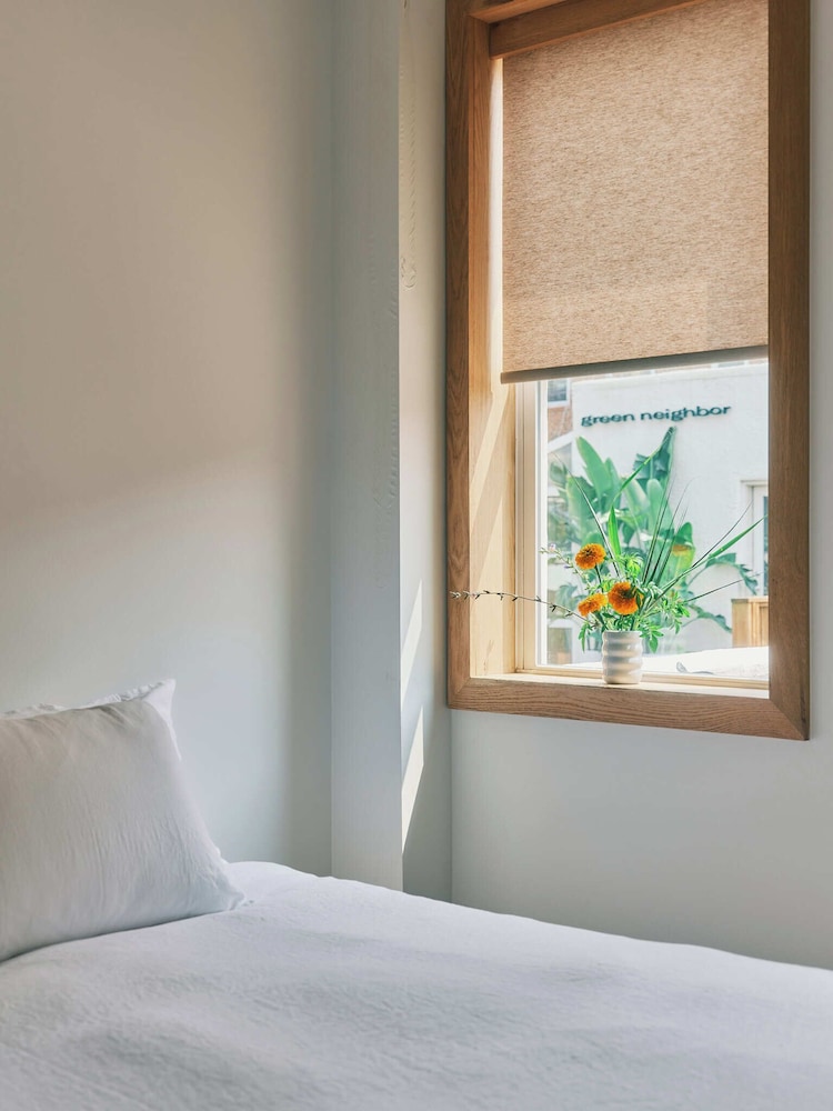 guesthouse by good neighbor