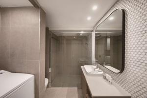 adina apartment hotel coogee sydney