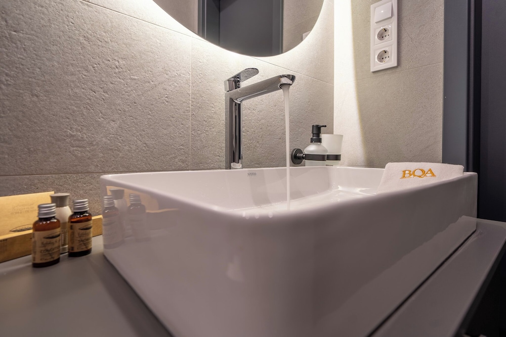 karoly boutique suites best location by bqa