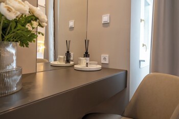 karoly boutique suites best location by bqa