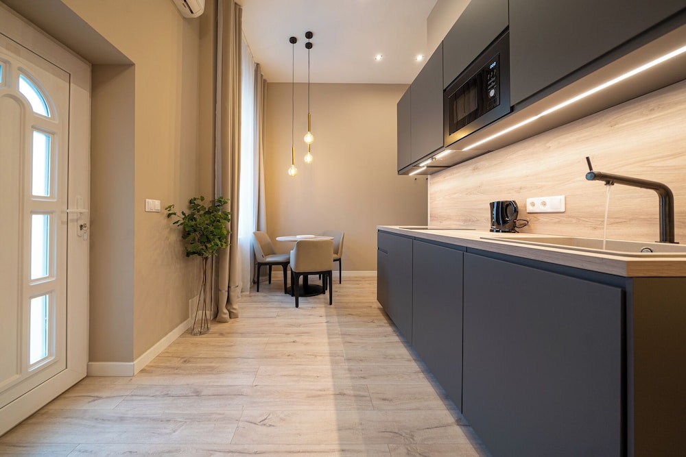 karoly boutique suites best location by bqa