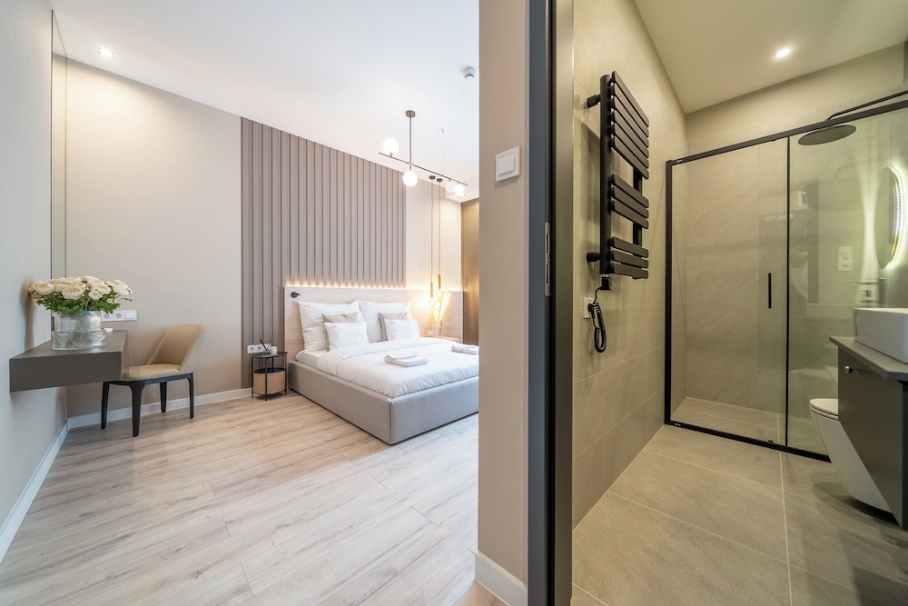 karoly boutique suites best location by bqa