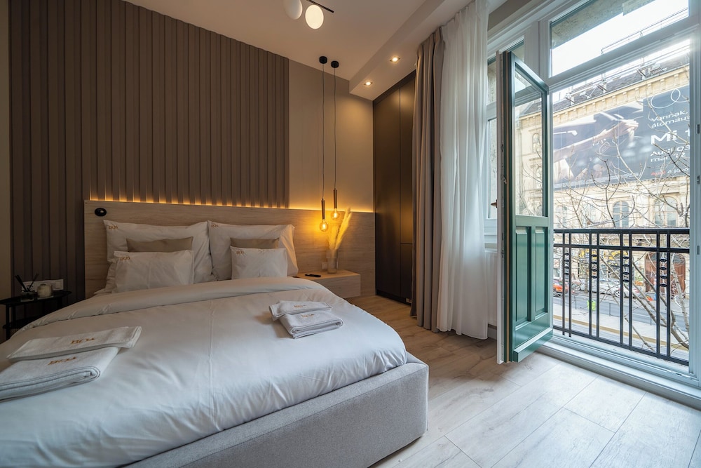 karoly boutique suites best location by bqa