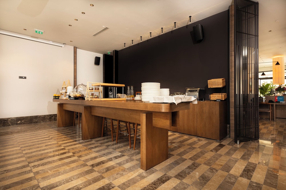 infinity hotel and more